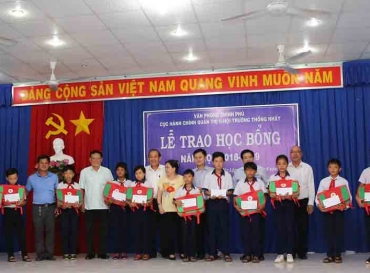 Tập Đoàn Hoàng Quân Tài Trợ Và Đồng Hành Cùng  Văn Phòng Chính Phủ Trao Quà Tình Nghĩa Cho  Người Dân Biên Giới Tây Ninh