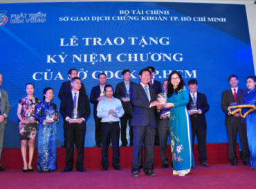 HOANG QUAN REAL ESTATE HONOURED TO WELCOME DELIGATION OF STATE SECURITIES COMMISSION OF VIETNAM FOR VISIT AND RECORD AT SOCIAL HOUSING PROJECTS